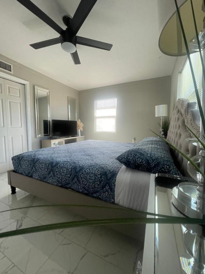 3 Miles To Siesta Key #1 Beach In America Sarasota Exterior foto